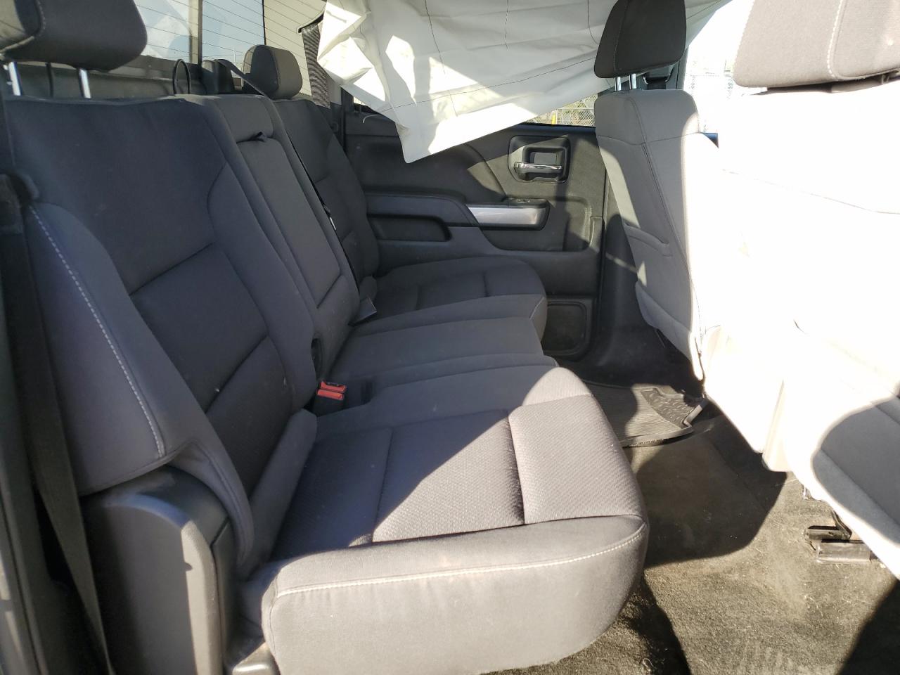 2018 Chevrolet Silverado - Image 10