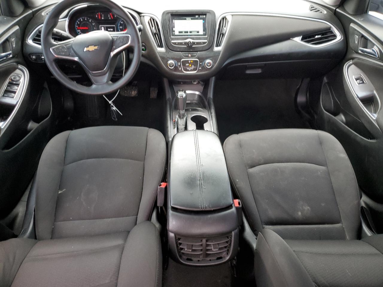 2018 Chevrolet Malibu - Image 8