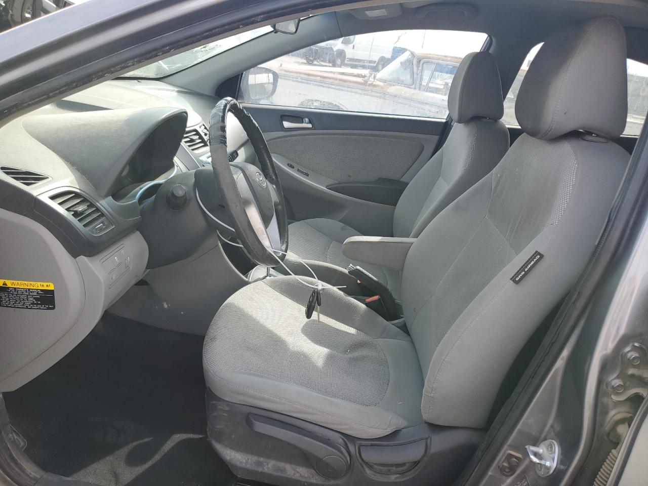2014 Hyundai Accent - Image 7