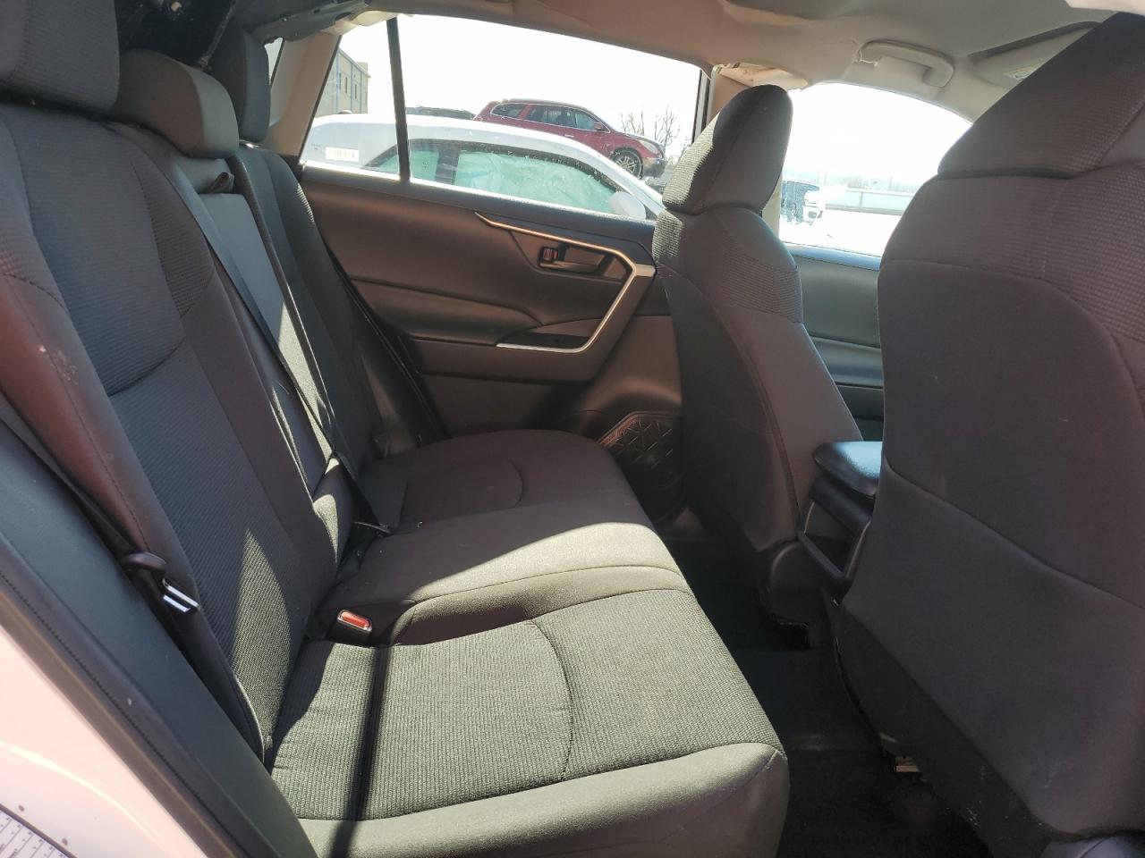 2021 Toyota RAV 4 - Image 10