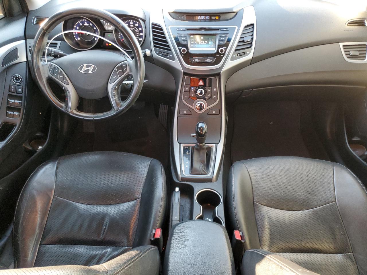 2014 Hyundai Elantra - Image 8