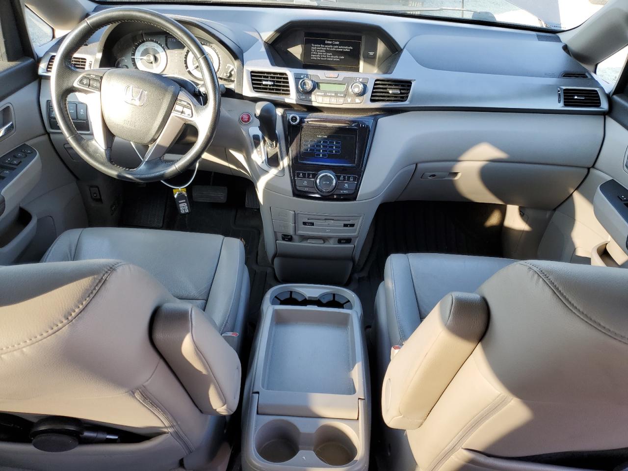 2016 Honda Odyssey - Image 8