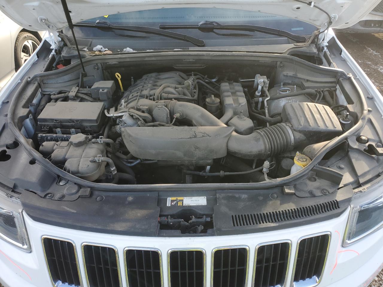 2016 Jeep Grand Cherokee - Image 12