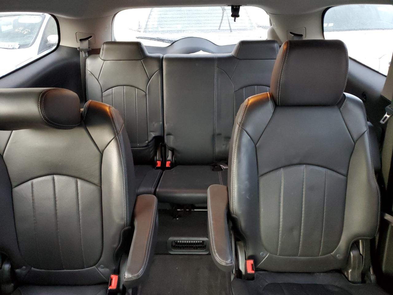 2016 Buick Enclave - Image 10