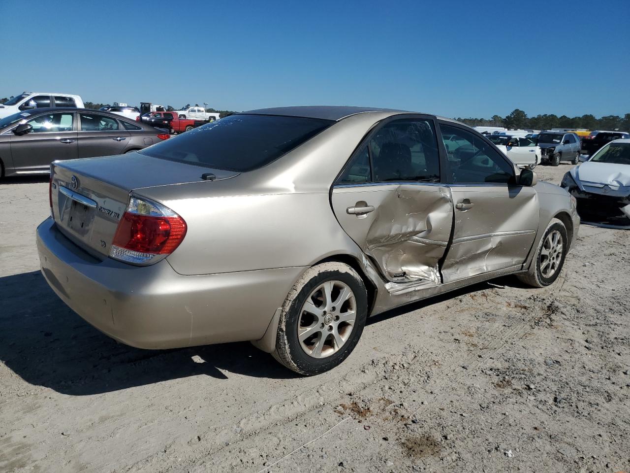 2006 Toyota Camry - Image 3
