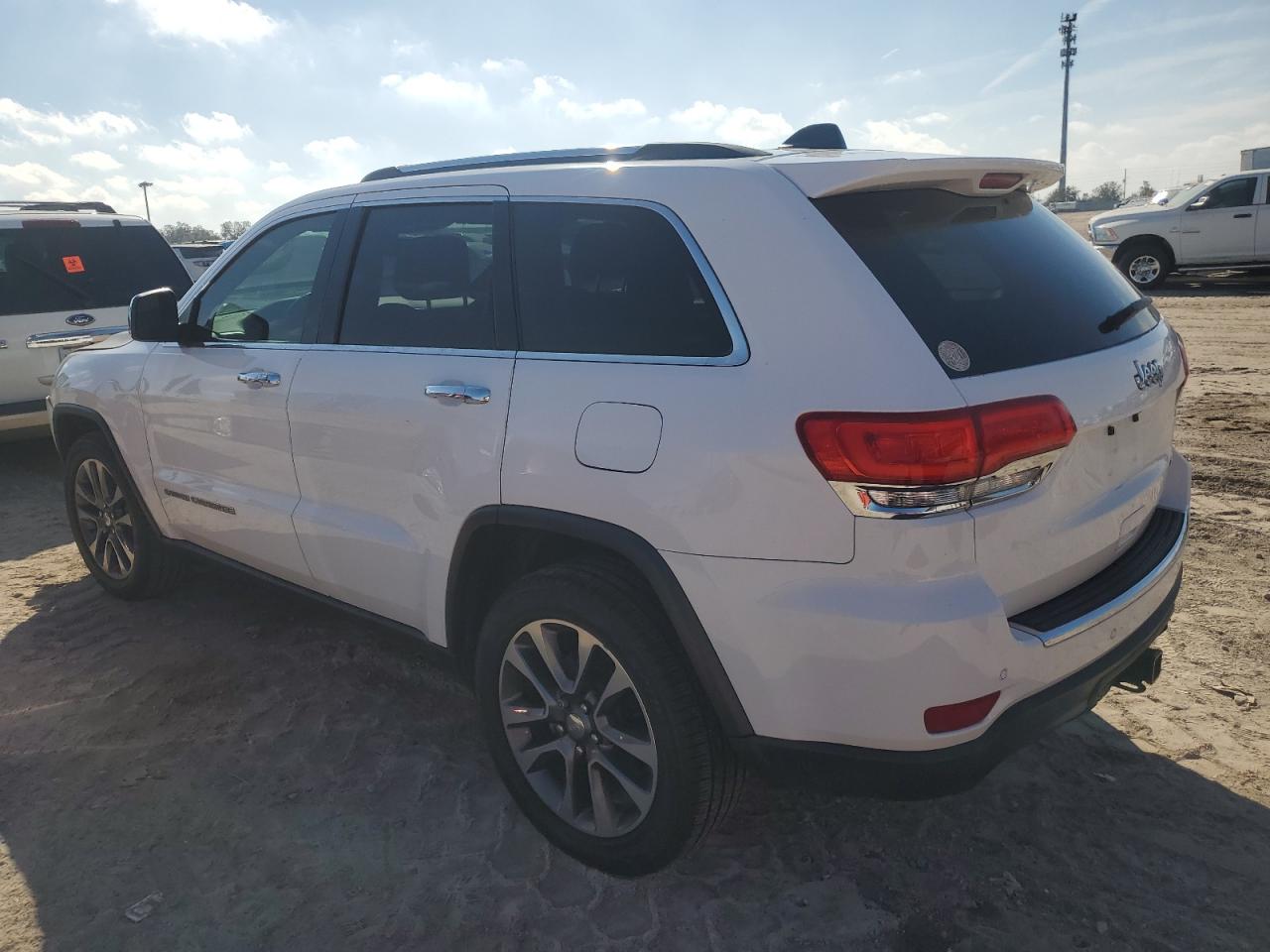 2018 Jeep Grand Cherokee - Image 2