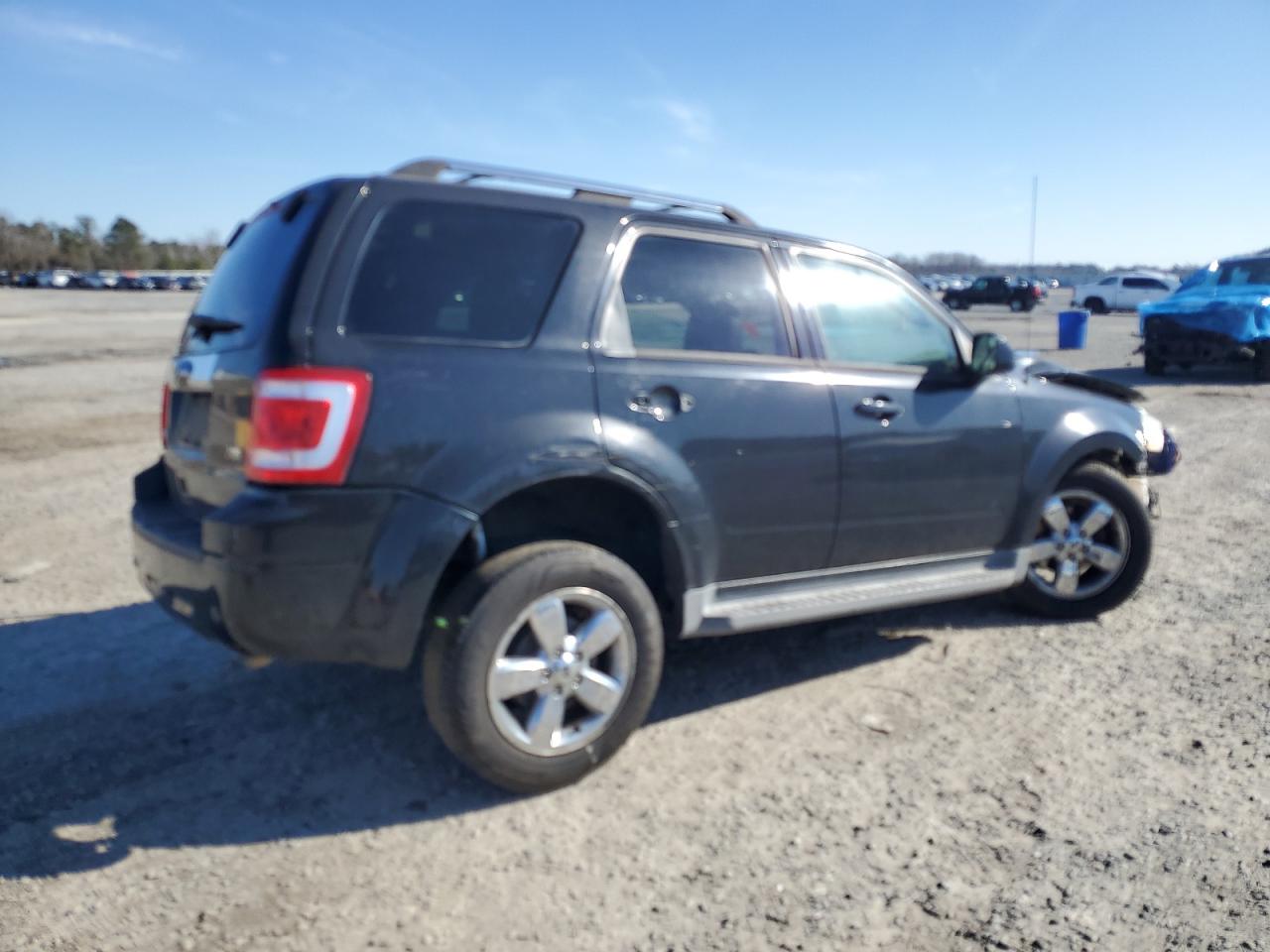 2011 Ford Escape - Image 3