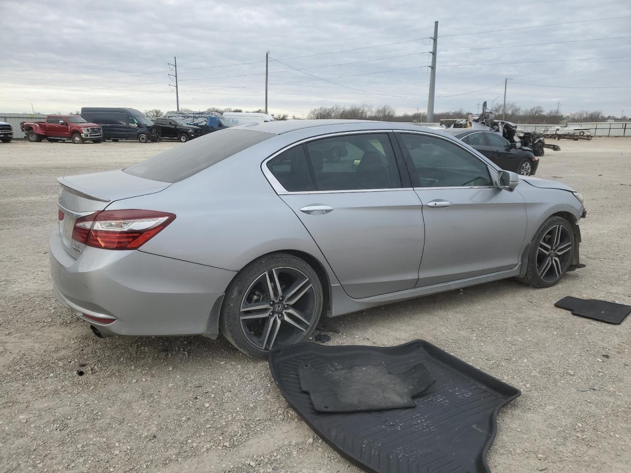2017 Honda Accord - Image 3