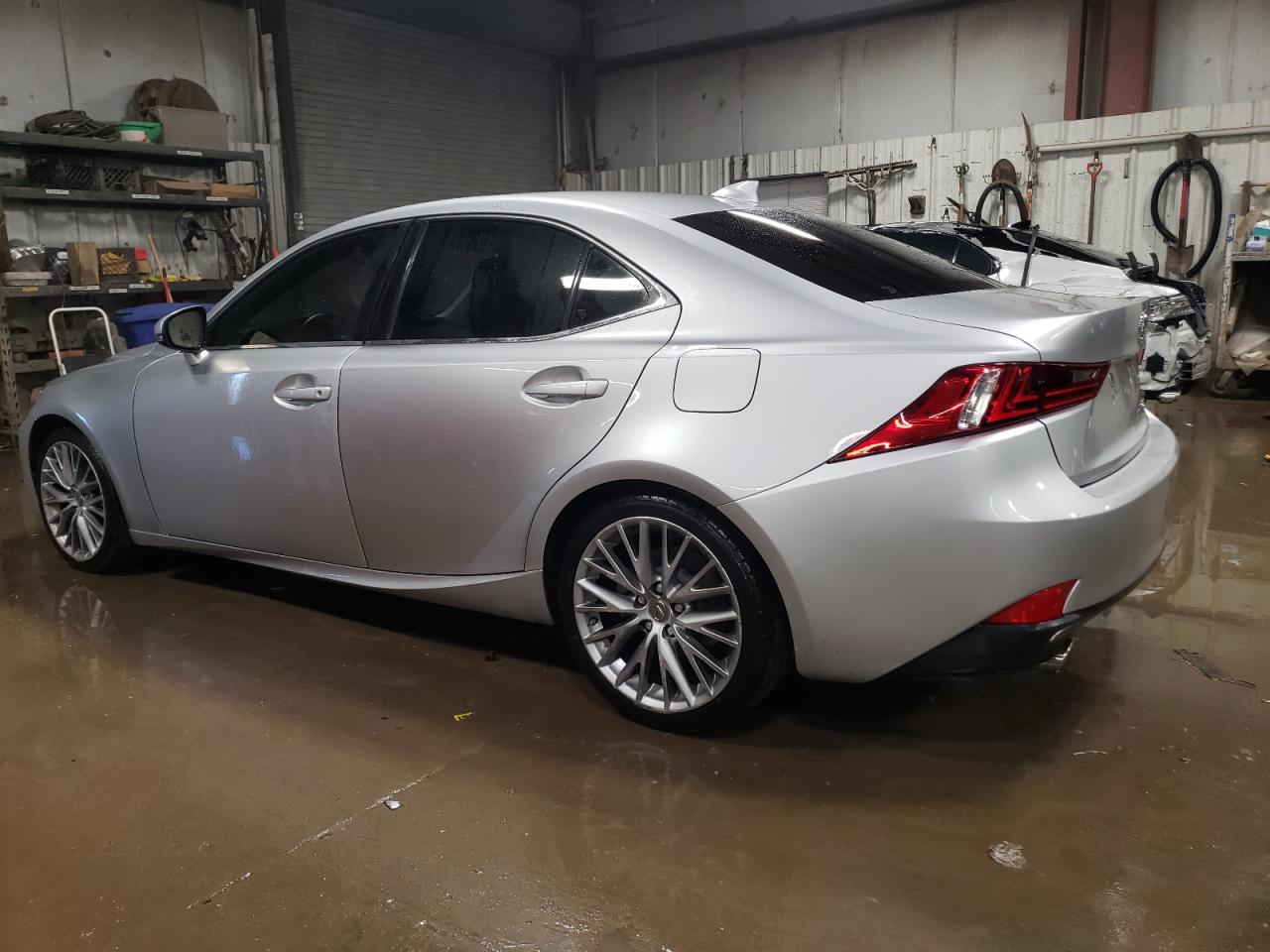 2015 Lexus IS - Image 2