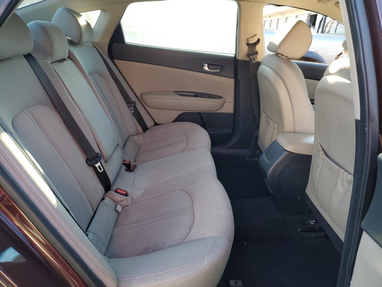 2016 Kia Optima - Image 10