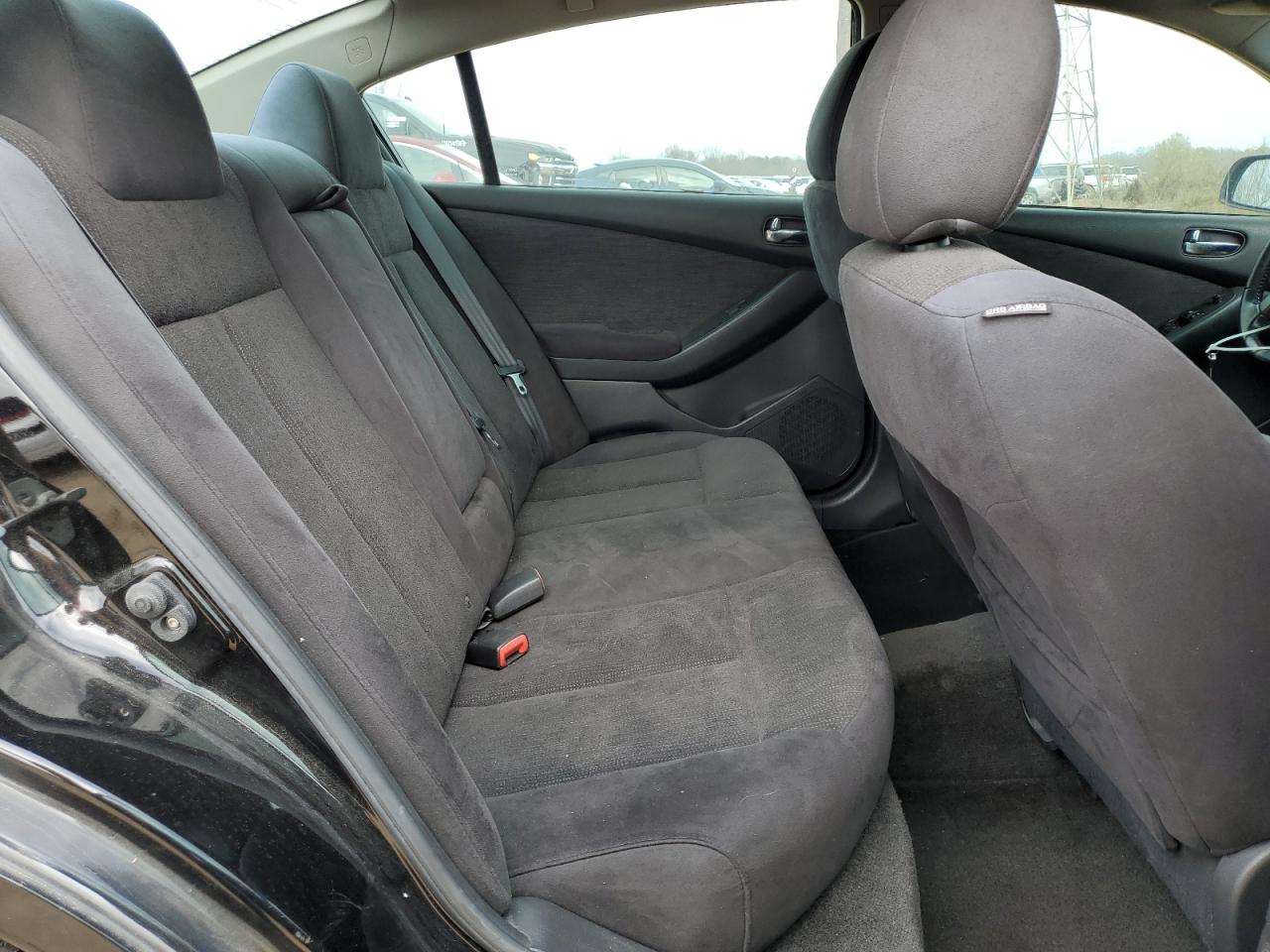 2011 Nissan Altima - Image 10