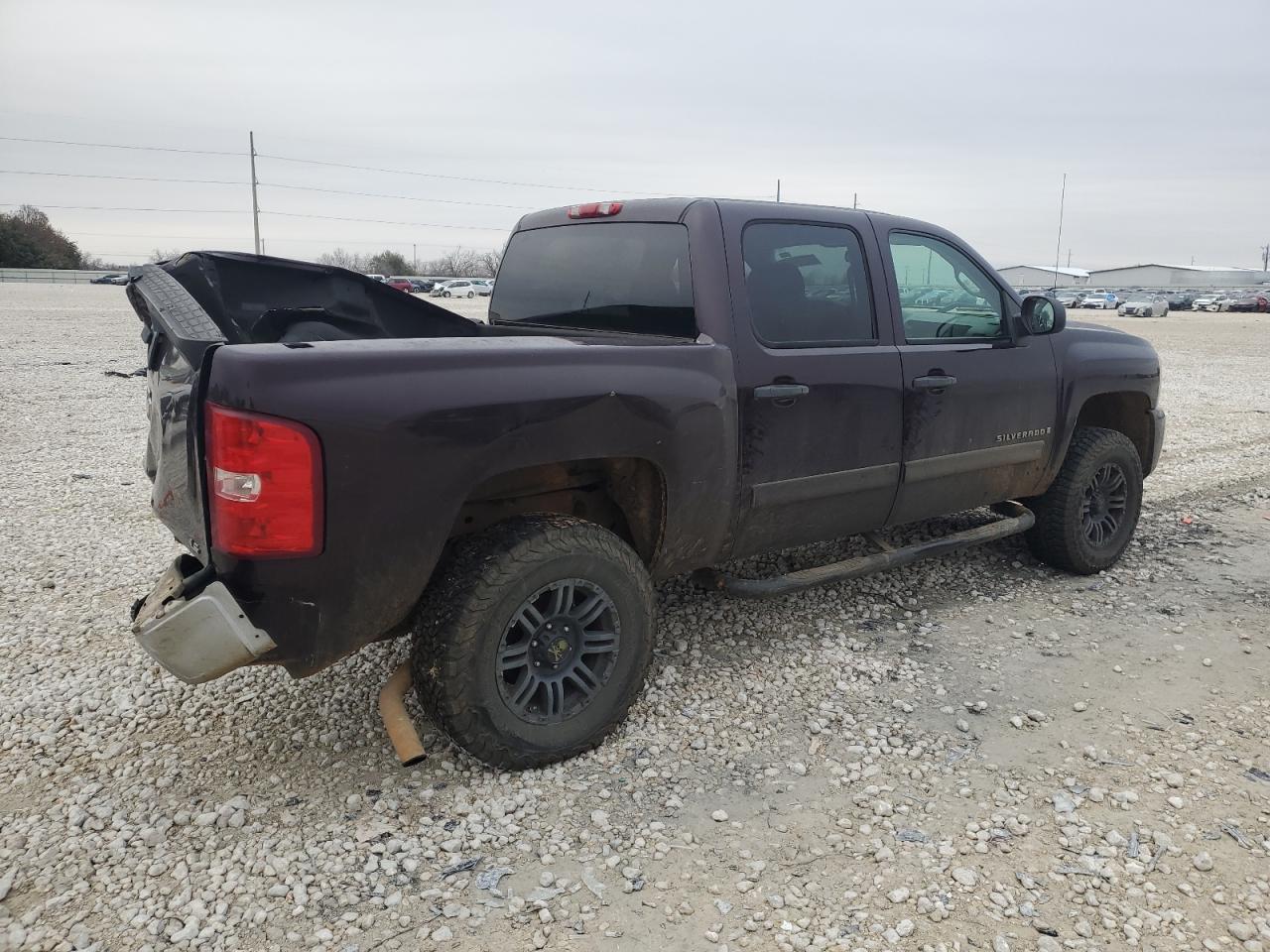 2008 Chevrolet Silverado - Image 3