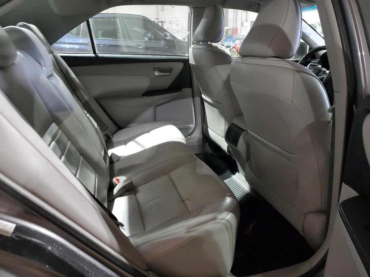 2016 Toyota Camry - Image 10