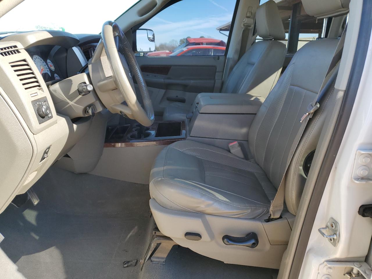 2008 Dodge RAM - Image 7
