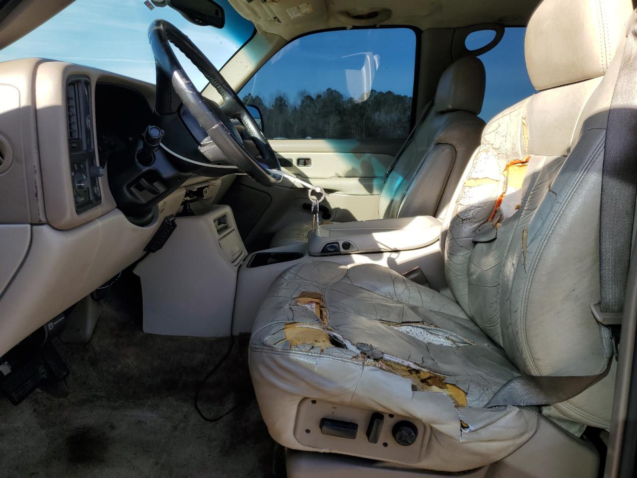 2001 Chevrolet Tahoe - Image 7
