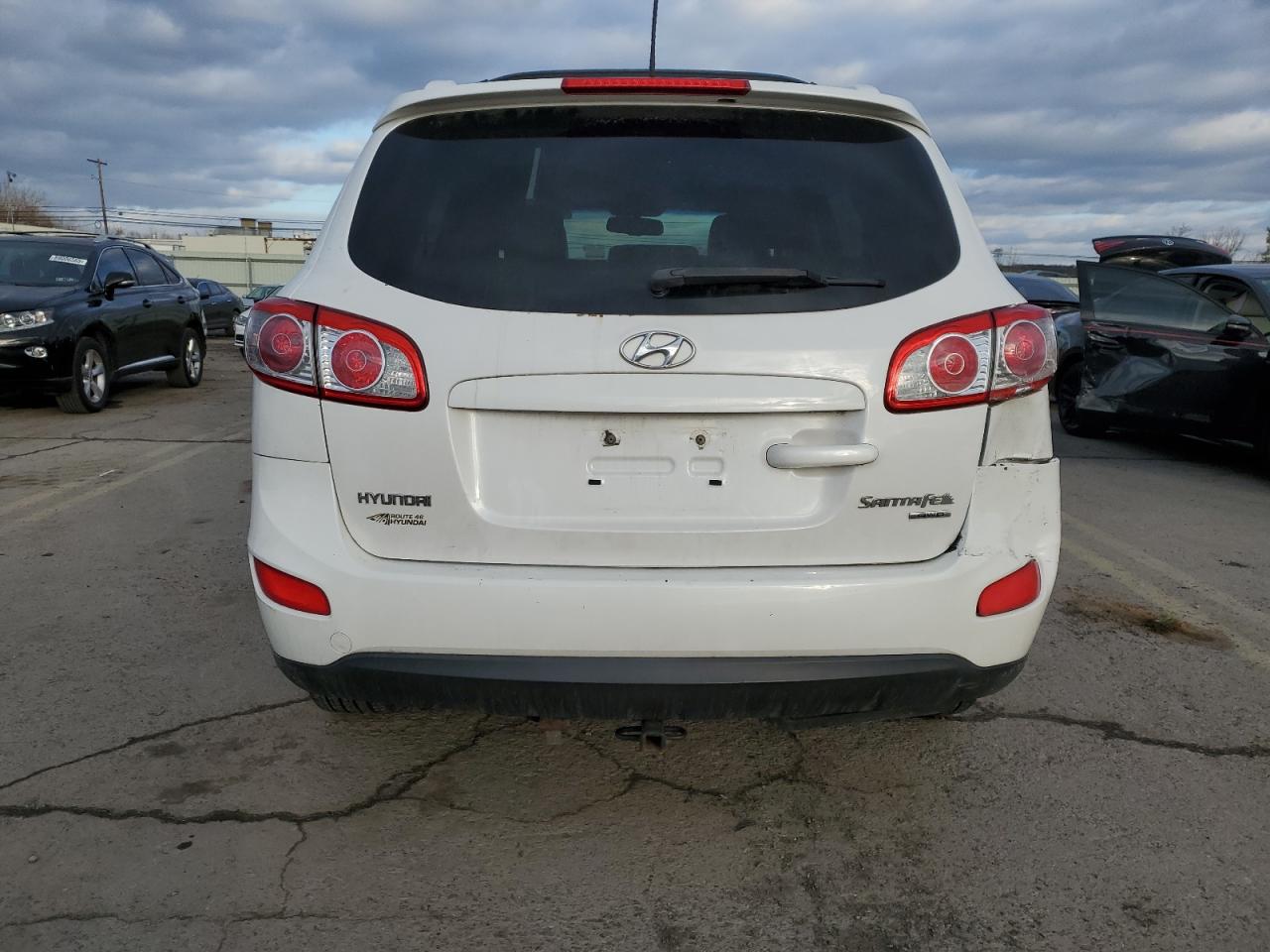 2011 Hyundai Santa Fe - Image 6