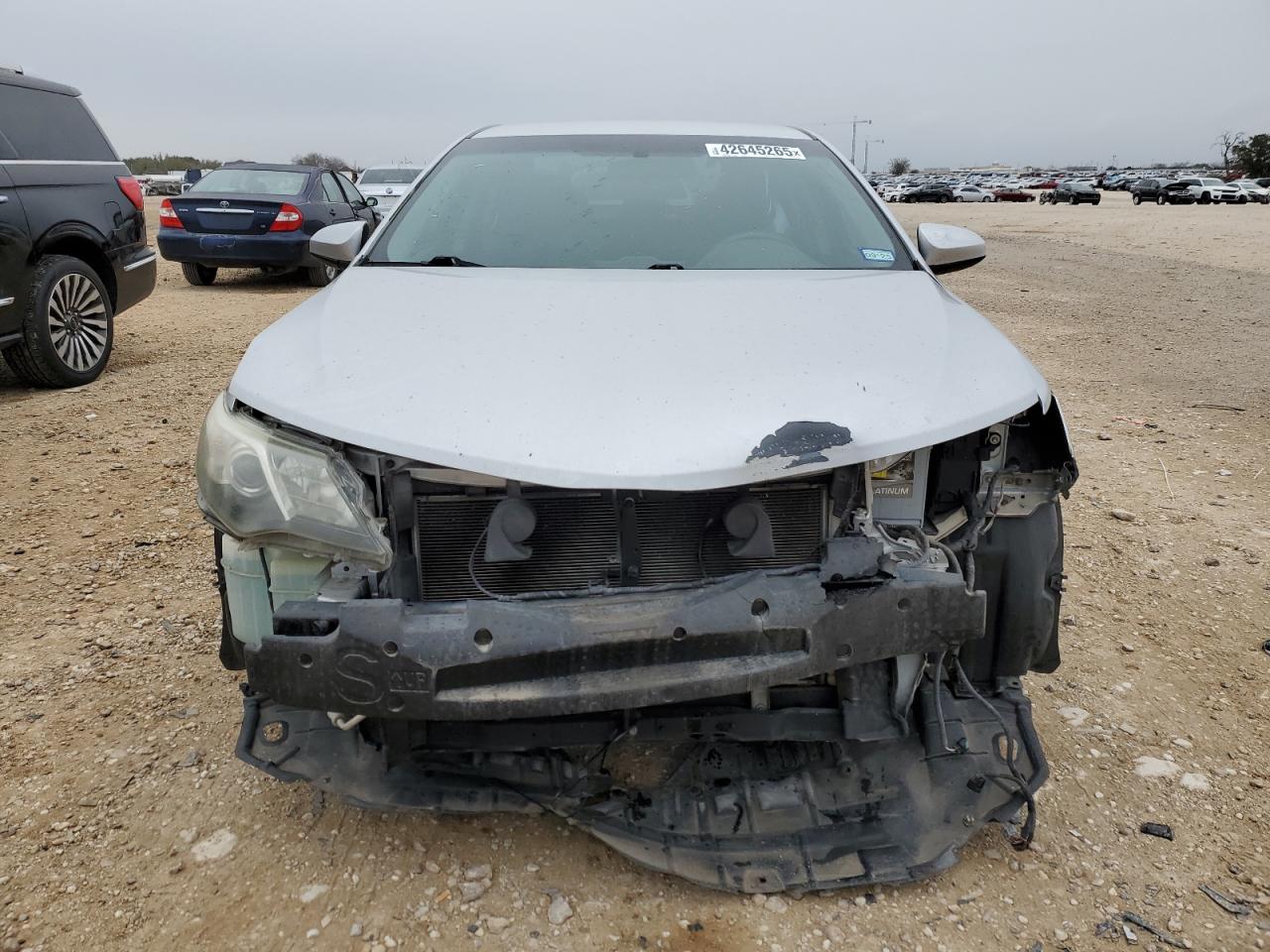 2014 Toyota Camry - Image 5