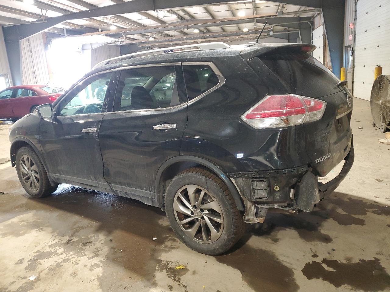 2015 Nissan Rogue - Image 2