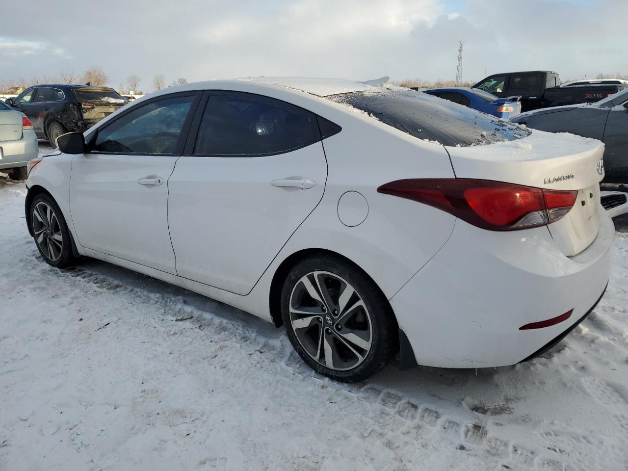 2016 Hyundai Elantra - Image 2