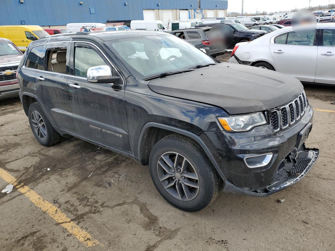 2018 Jeep Grand Cherokee - Image 4