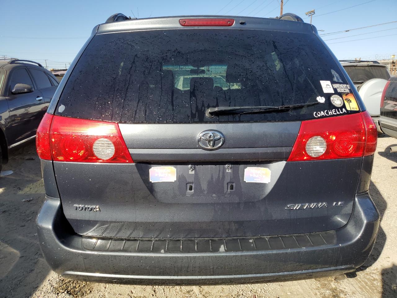 2009 Toyota Sienna - Image 6