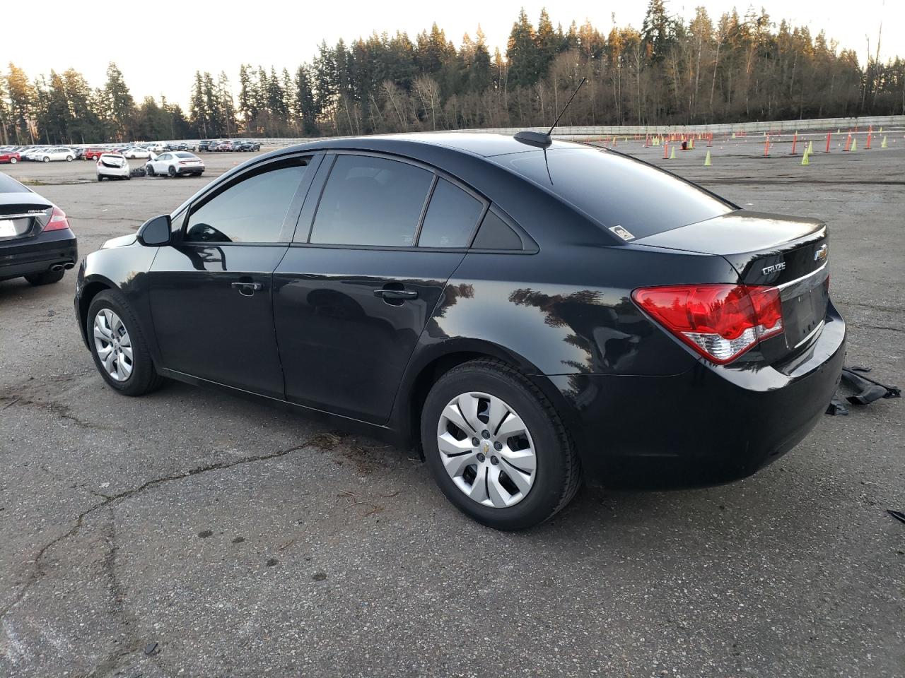 2015 Chevrolet Cruze - Image 2