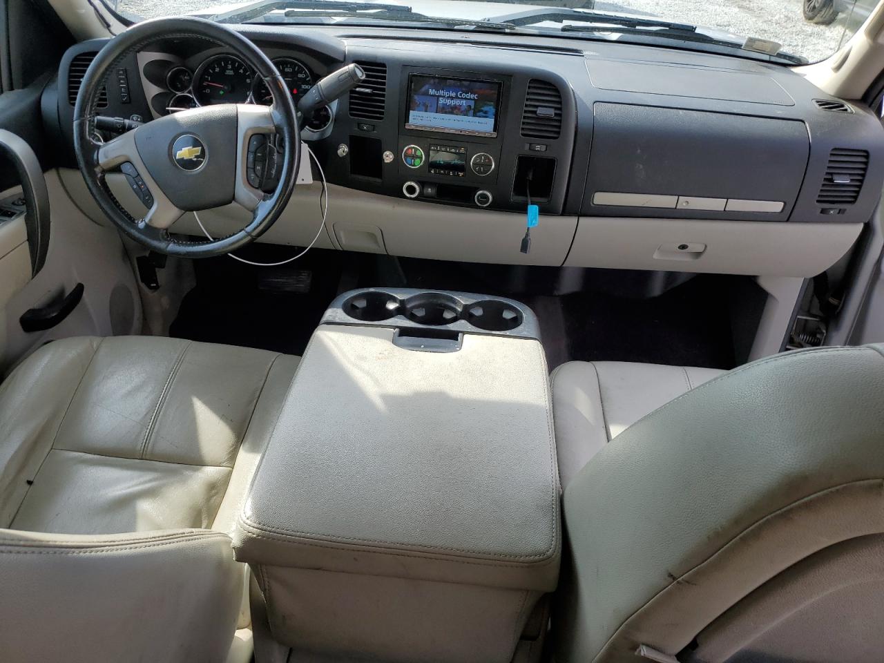 2011 Chevrolet Silverado - Image 8