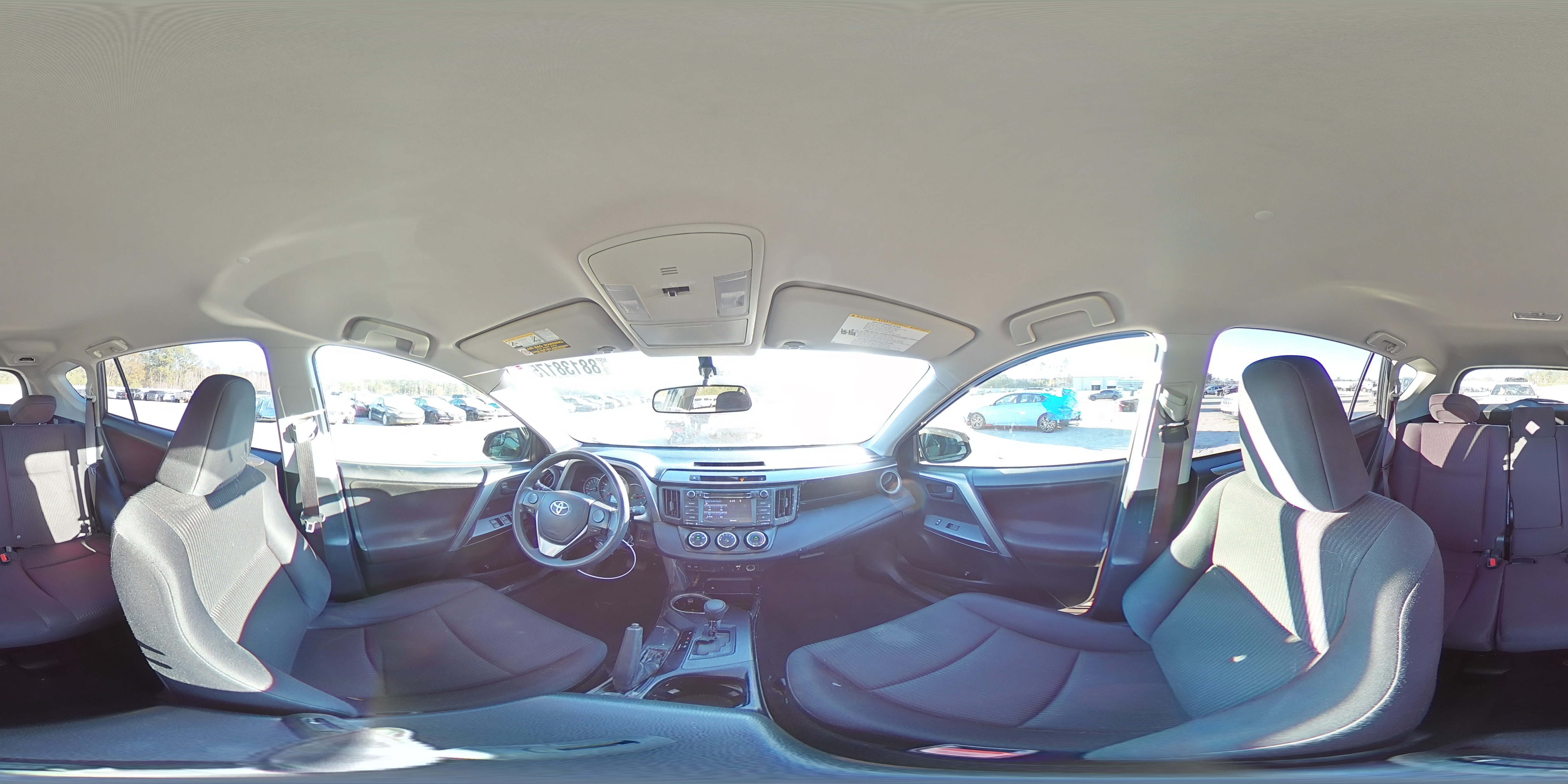 2016 Toyota RAV 4 - Image 13