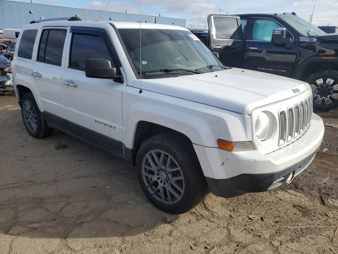 VIN 1C4NJPFA2GD621013 2016 JEEP PATRIOT no.4