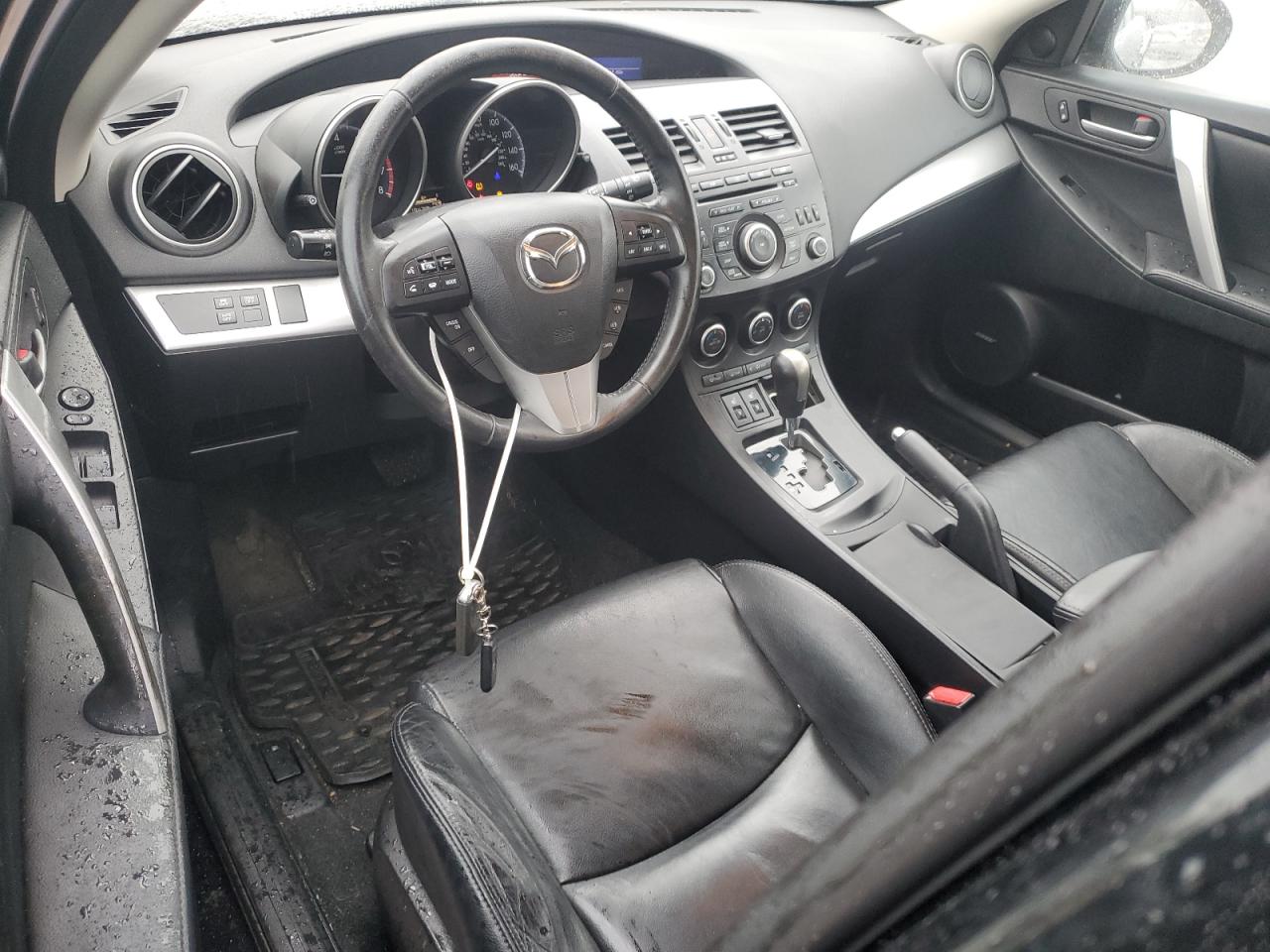 2012 Mazda 3 - Image 8
