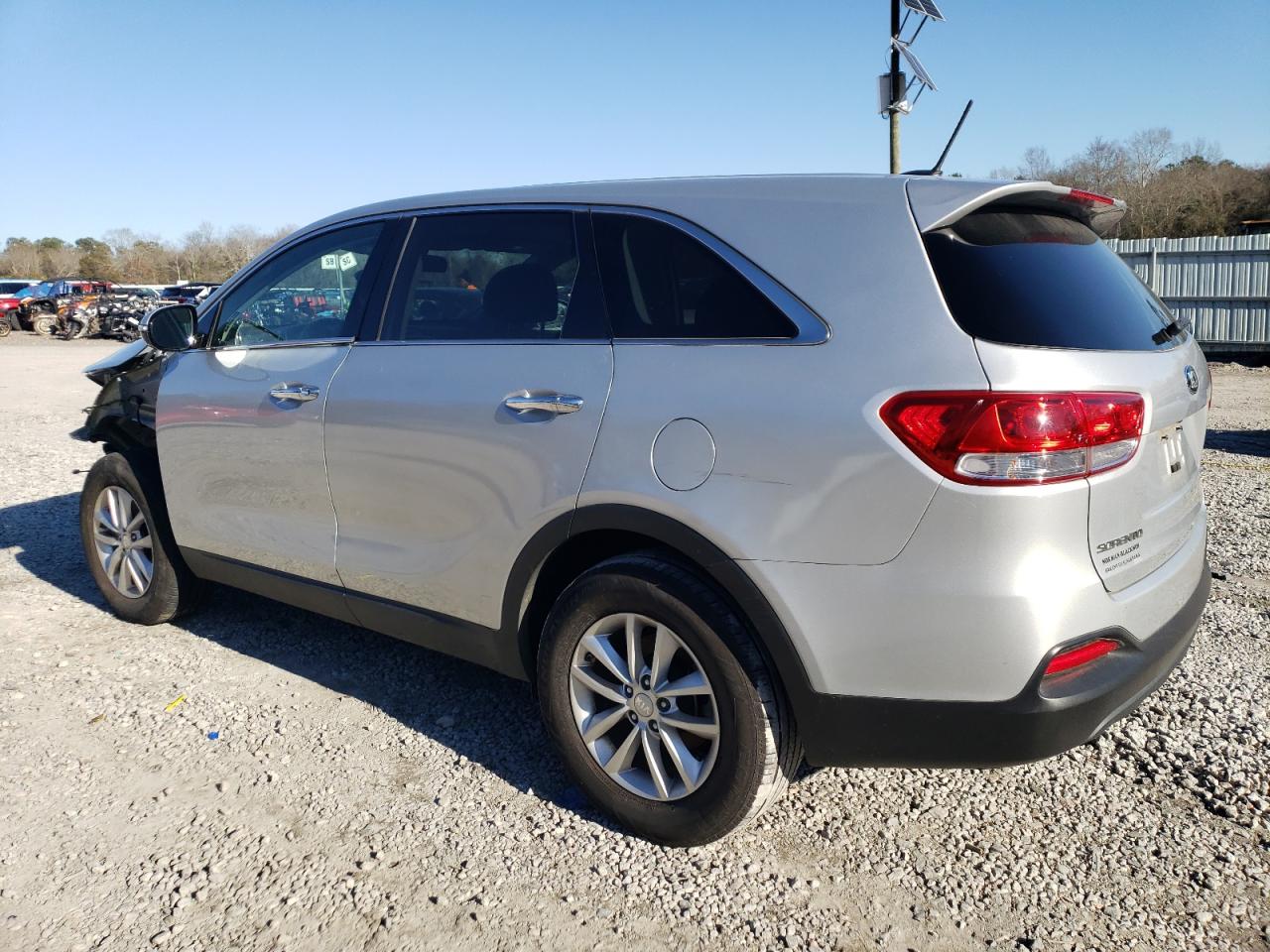 2018 Kia Sorento - Image 2