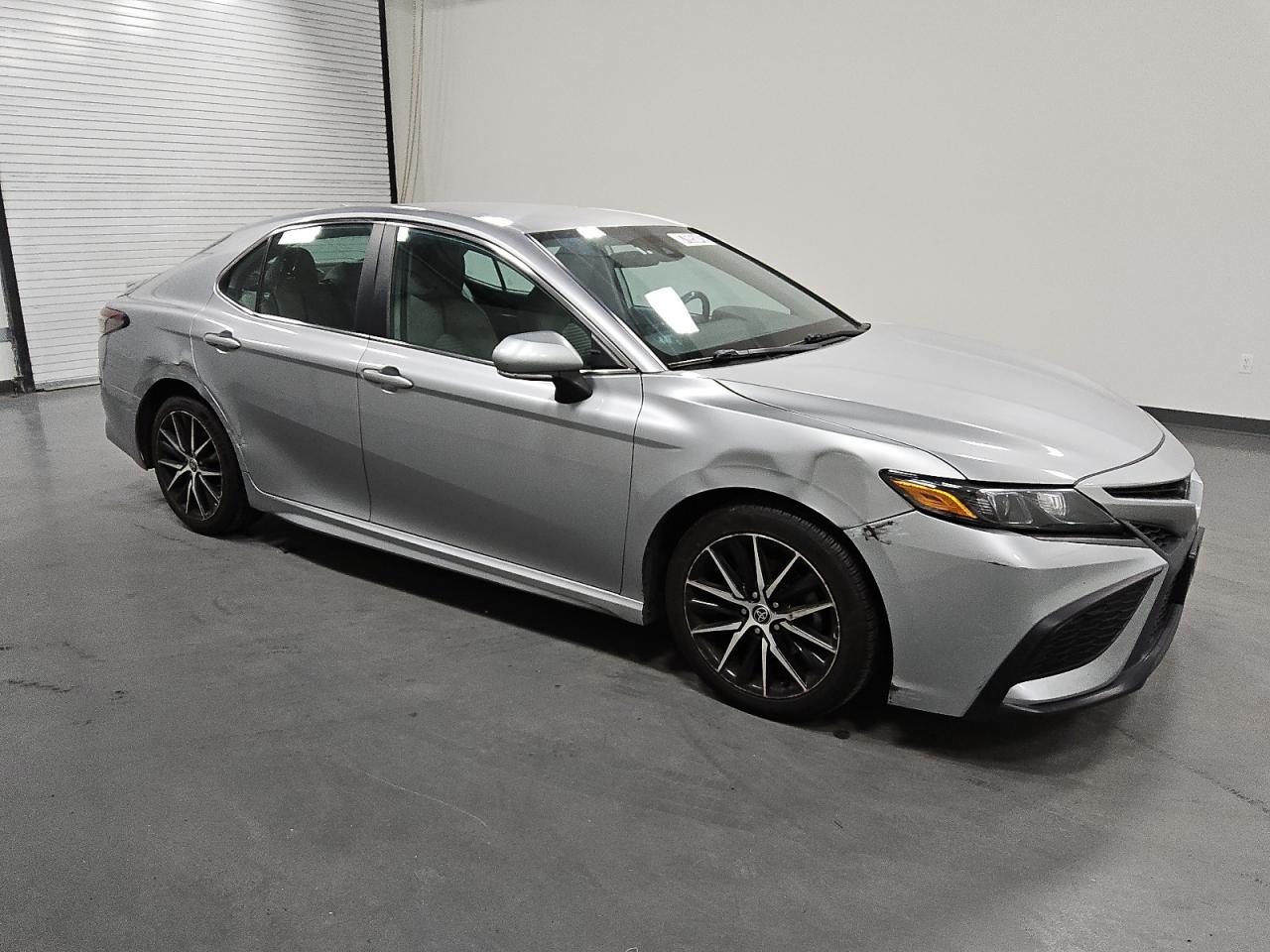 2022 Toyota Camry - Image 4