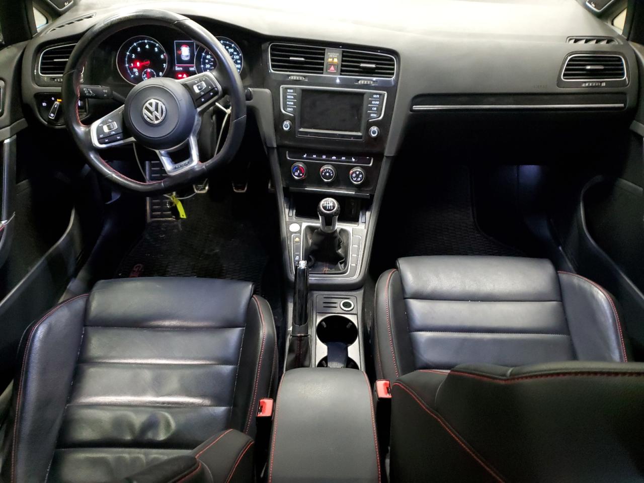 2017 Volkswagen GTI - Image 8