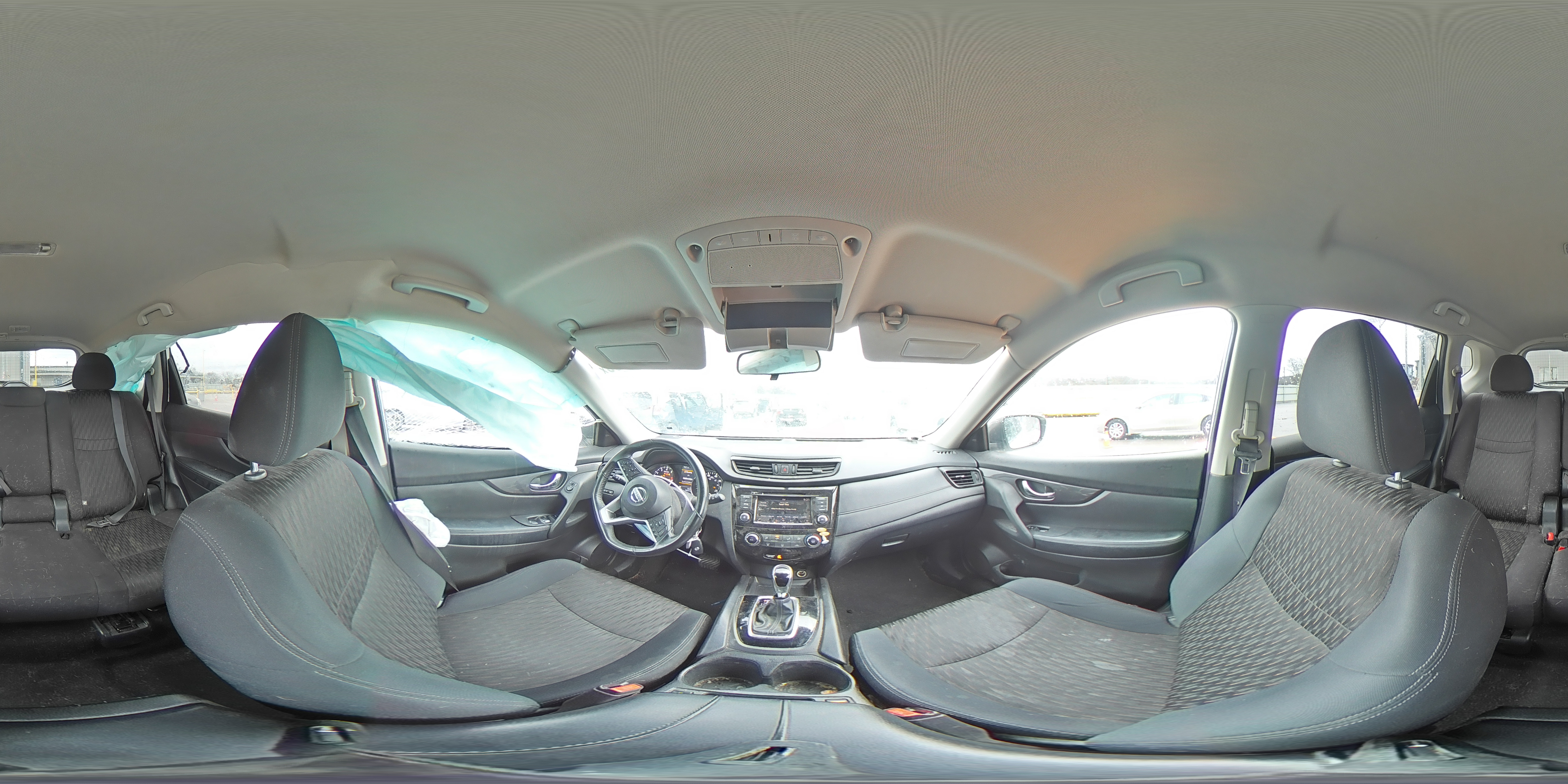 2018 Nissan Rogue - Image 15