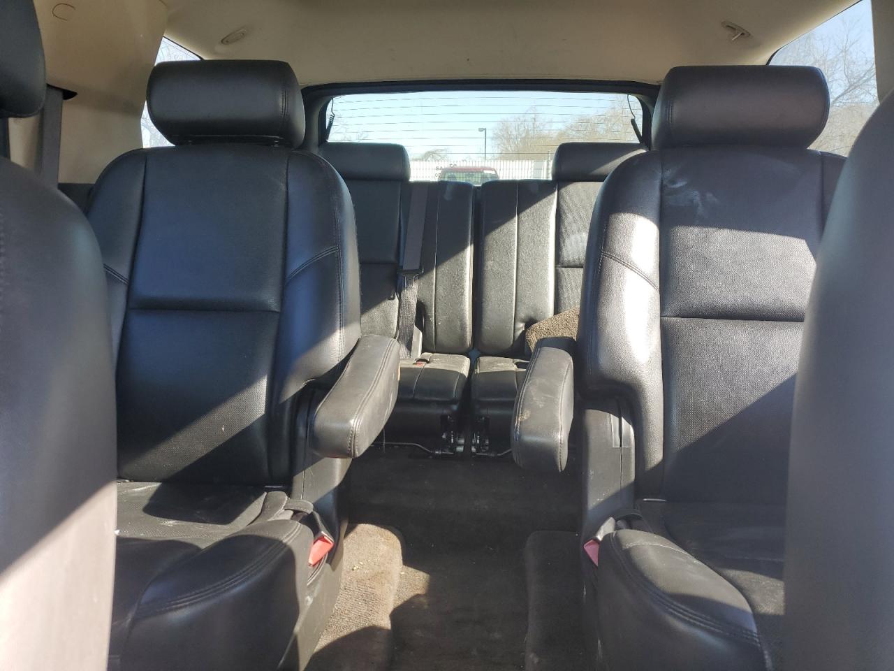 2009 Chevrolet Tahoe - Image 10