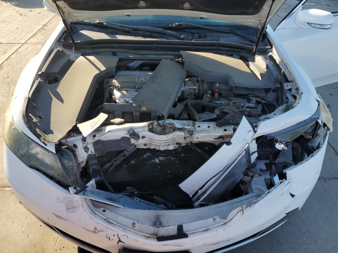 2012 Acura TL - Image 11