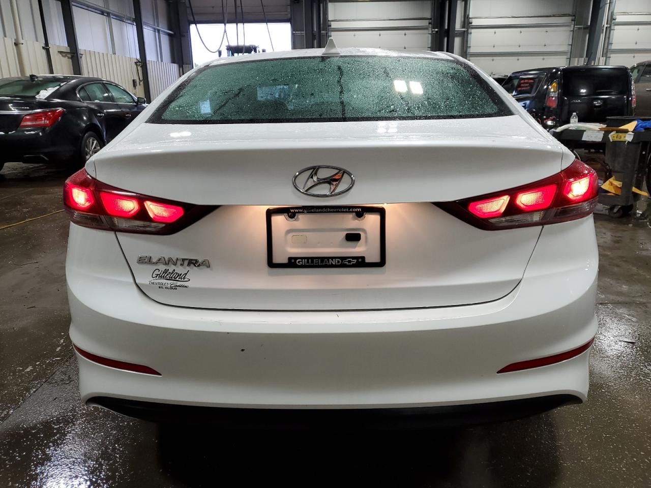 2018 Hyundai Elantra - Image 6