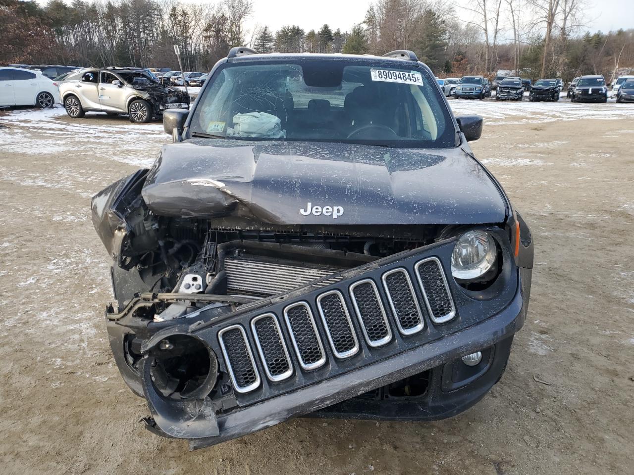 2018 Jeep Renegade - Image 5