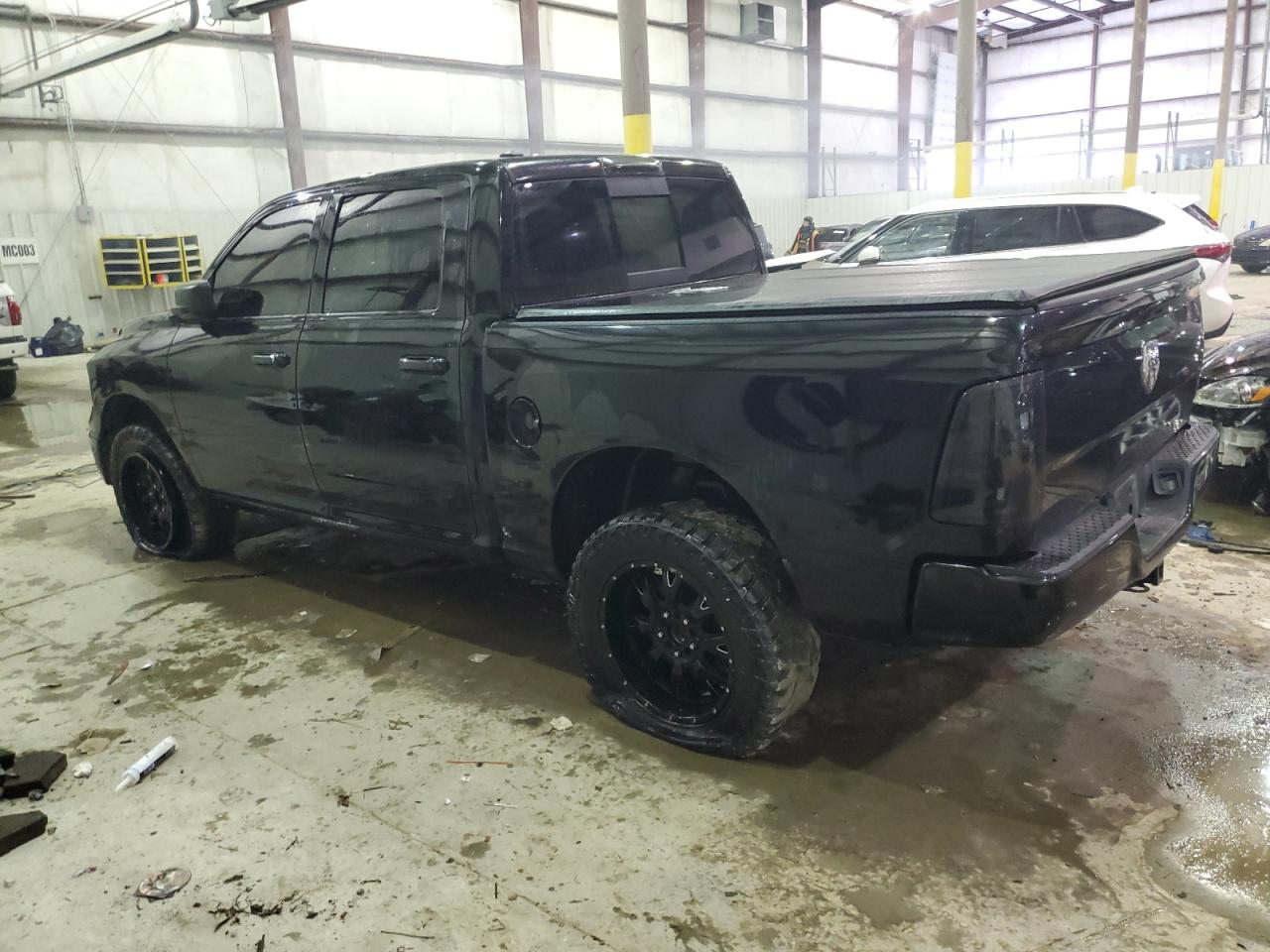 2019 RAM 1500 - Image 2