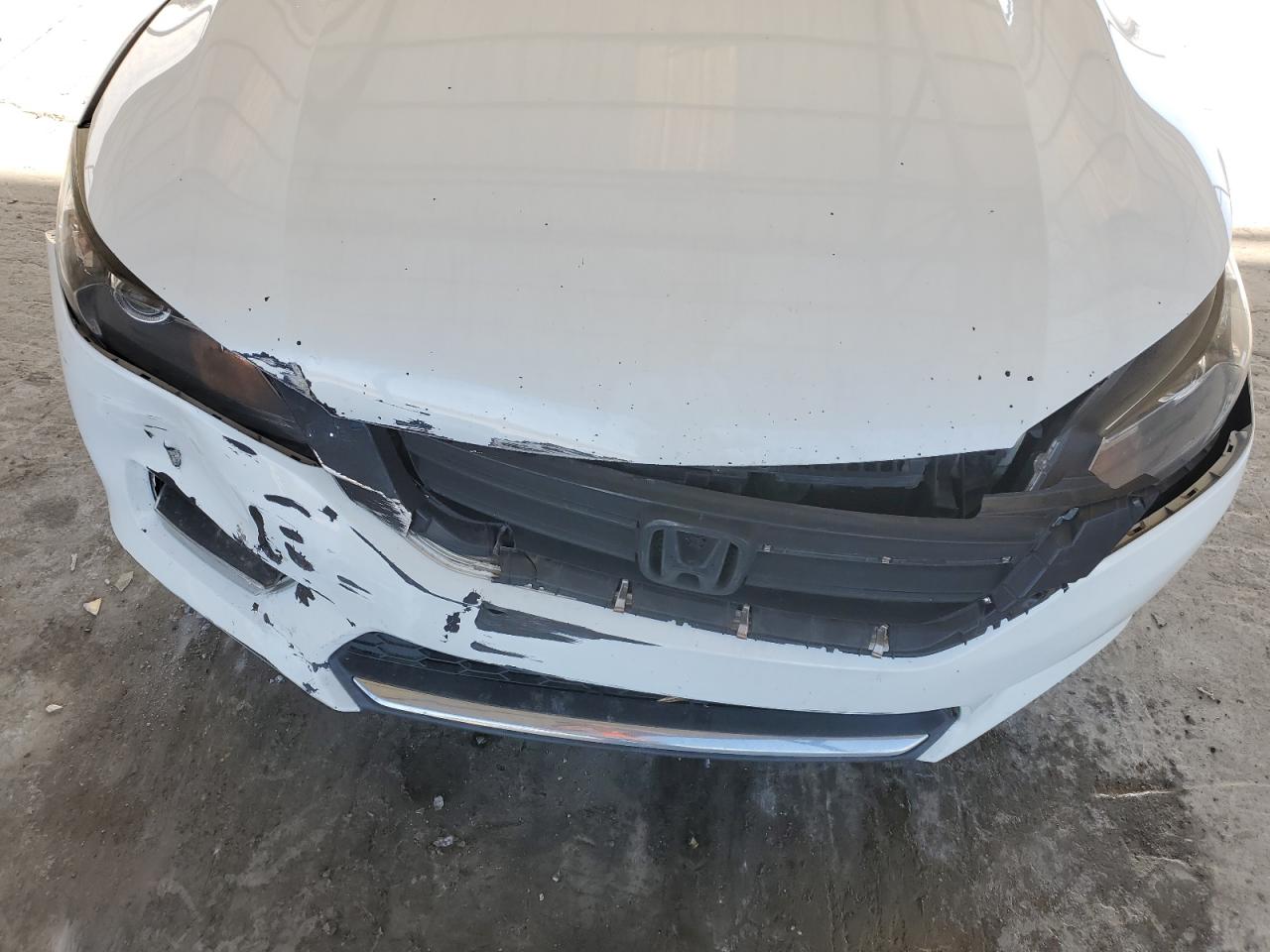 2015 Honda Accord - Image 12
