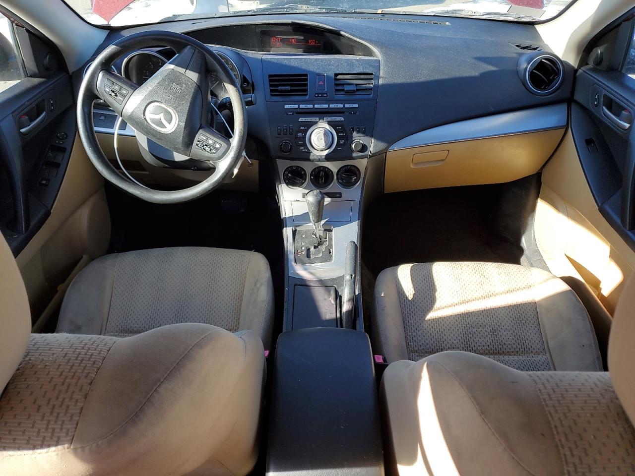 2011 Mazda 3 - Image 8