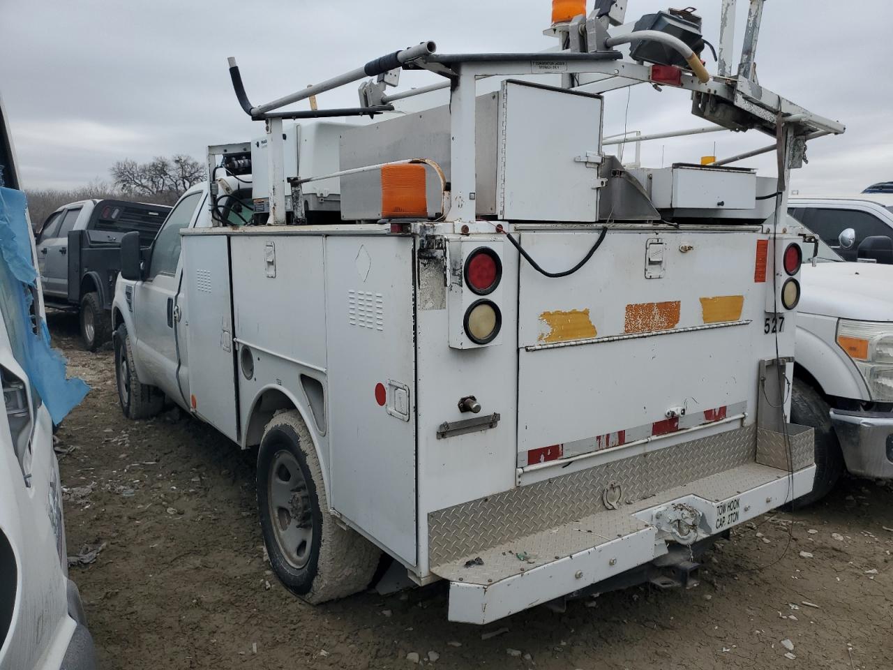 2008 Ford F350 - Image 2