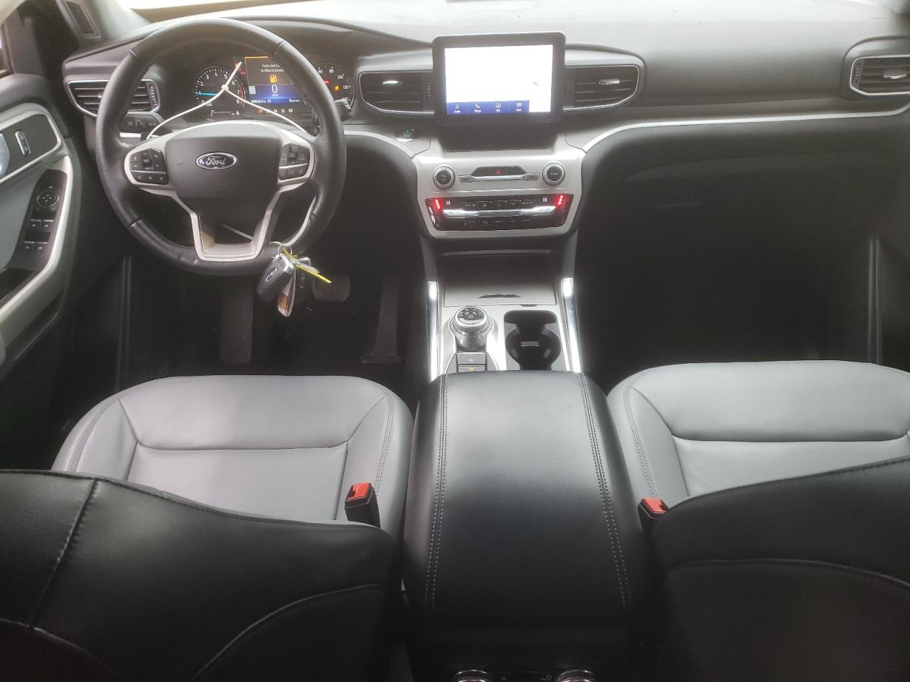 2021 Ford Explorer - Image 8