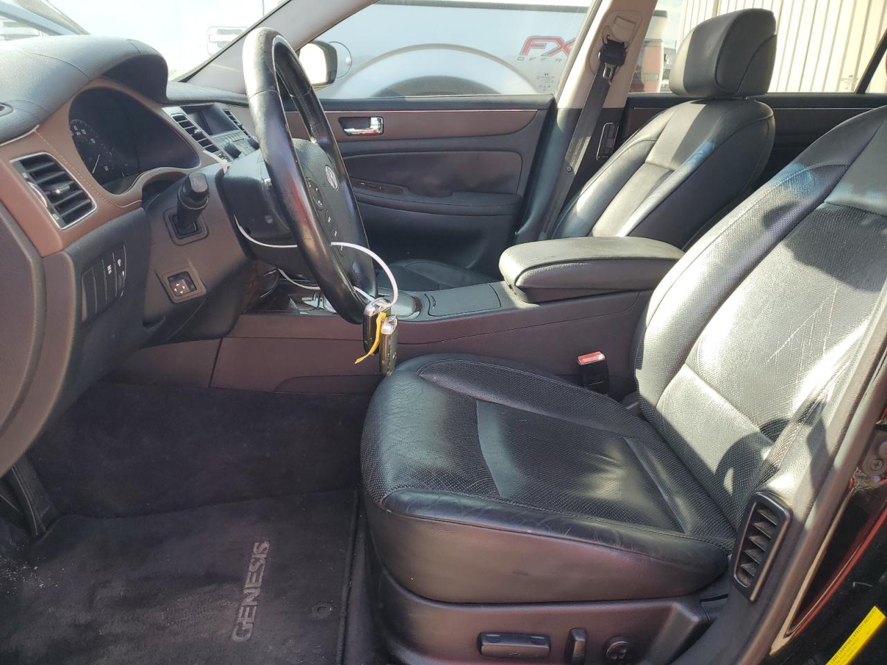 2009 Hyundai Genesis - Image 7