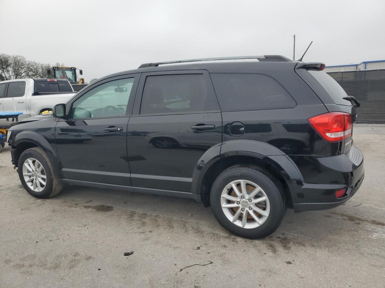 2017 Dodge Journey - Image 2