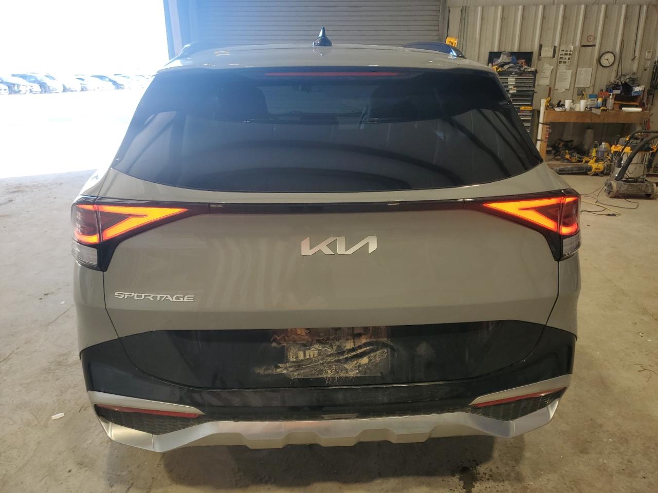 2024 Kia Sportage - Image 6