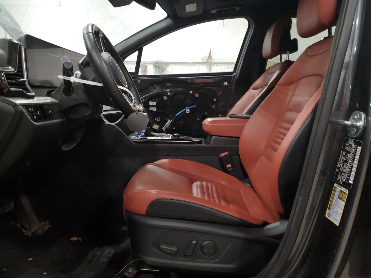 2023 Kia Sportage - Image 7