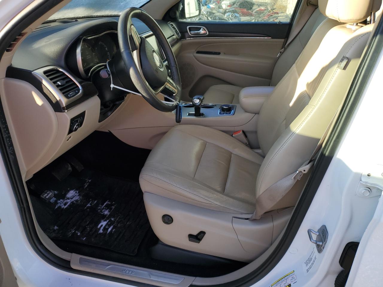 2014 Jeep Grand Cherokee - Image 7