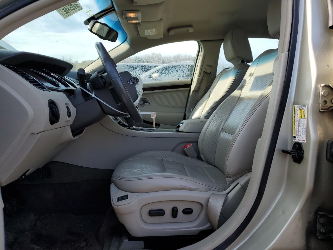 2011 Ford Taurus - Image 7