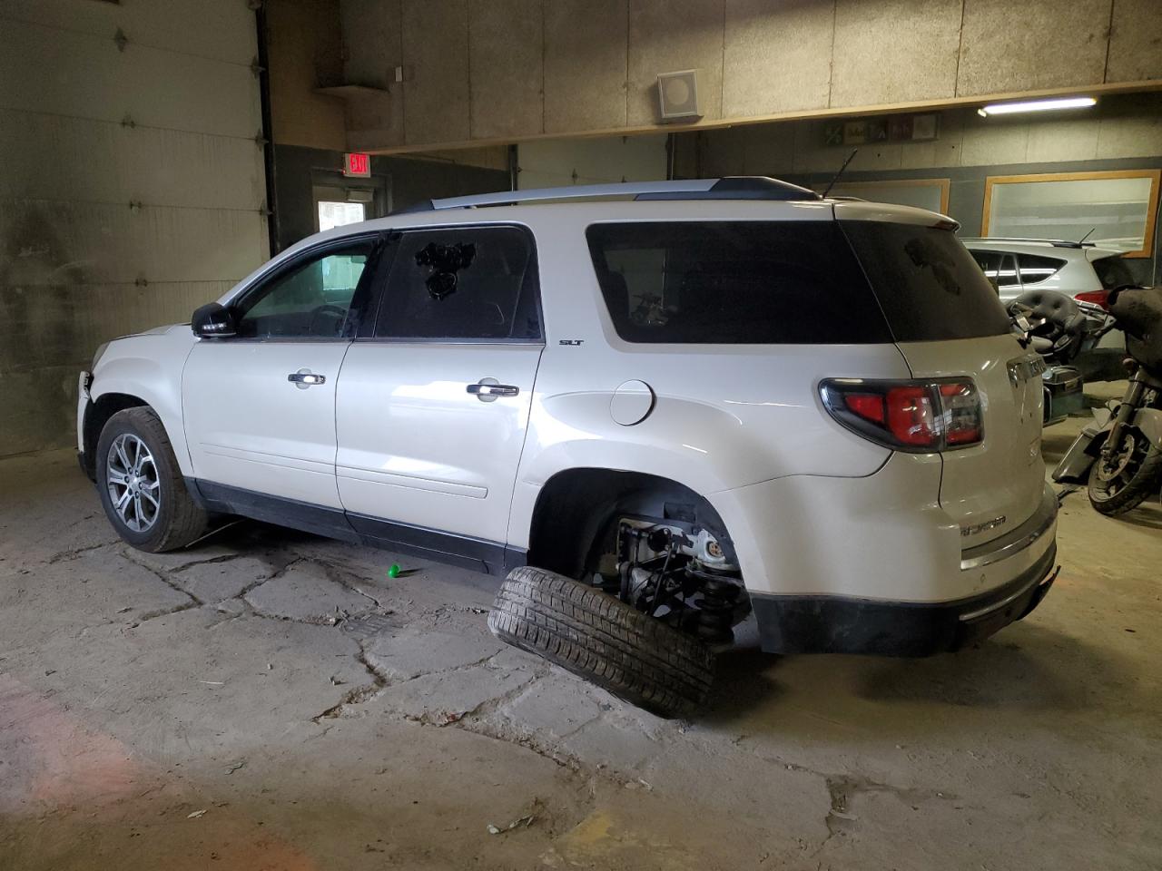 2015 GMC Acadia - Image 2